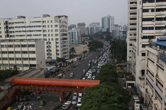 ঢাকা রাস্তা 