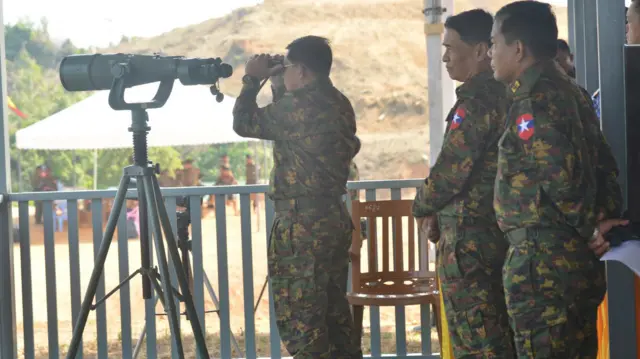 ကြည်း၊ရေ၊လေ ပူးပေါင်းစစ်ဆင်ရေး လေ့ကျင့်ခန်း တစ်ခု