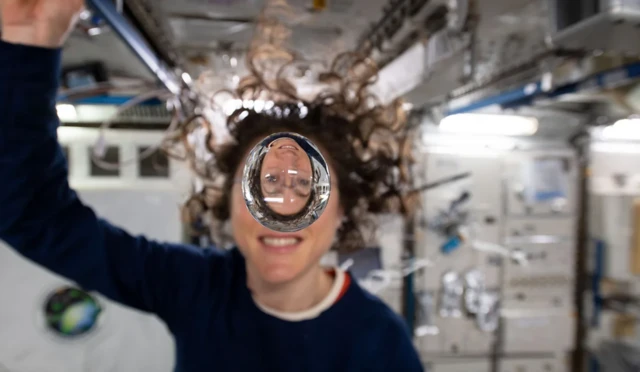 விண்வெளியில் ஓராண்டுக்கு மேல் இருந்தால் மனித உடலுக்கு என்ன ஆகும்?