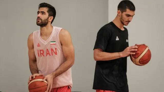 محمد امینی و بهنام یخچالی