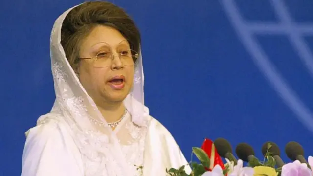 बीएनपी की शीर्ष नेता और बांग्लादेश की पूर्व प्रधानमंत्री ख़ालिदा ज़िया 