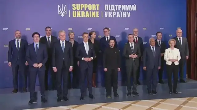 Transseksuallar eshaklarida sperma olishadi Ogizda katta sik