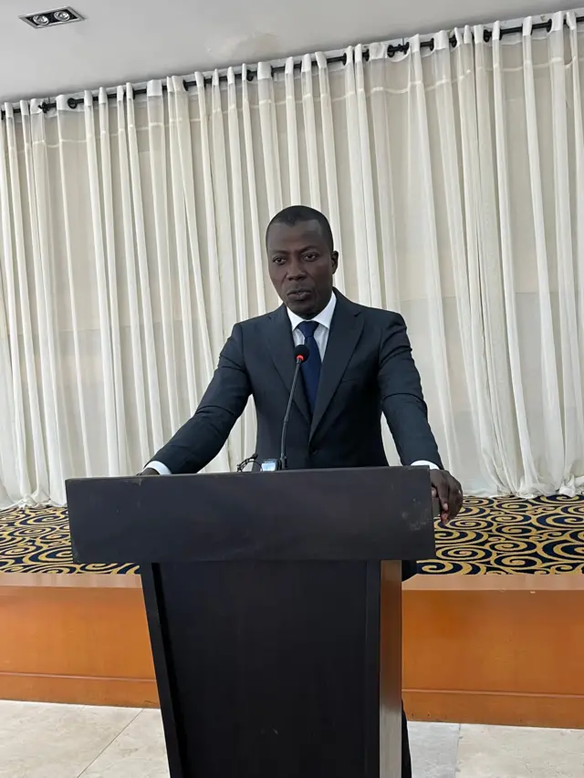  Wilfrid Léandre Houngbédji, lors de sa conférence de presse ce mercredi à Cotonou. 