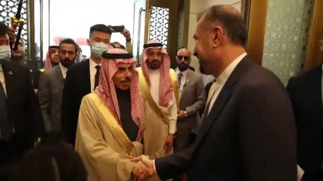 বেইজিংএ সৌদি ও ইরানি পররাষ্ট্র মন্ত্রীর সৌহার্দ্যপূর্ণ বৈঠক