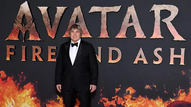 Simon Franglen at the premiere of Avatar