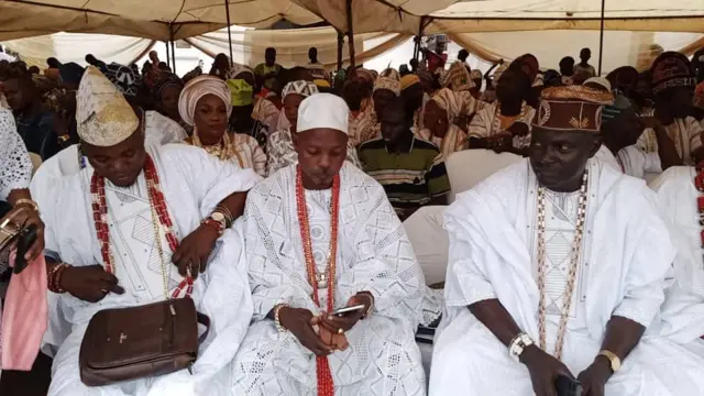 Àwọn tó wá kópa níbi ayẹyẹ ọdún Ọlọ́jọ́