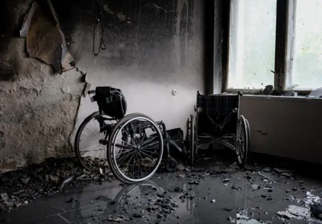 Сильно пострадало здание Института кардиологии в Киеве, здесь погибли два человека, заявили власти