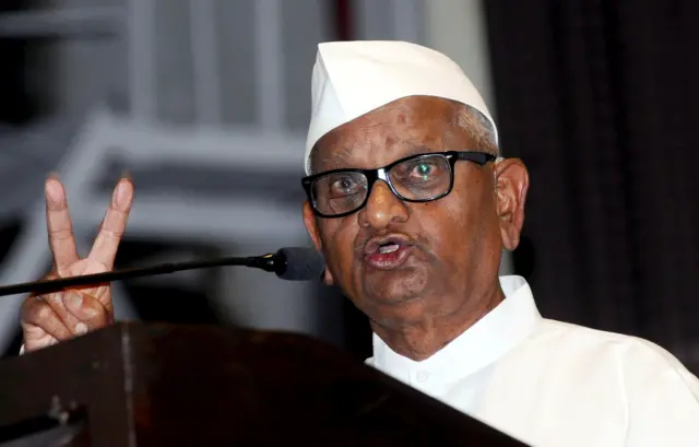 सामाजिक कार्यकर्ता अन्ना हजारे