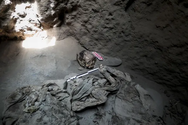 1,200 ஆண்டு மம்மி கண்டுபிடிப்பு