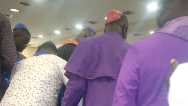 Ndị yi uwe ndị ụkọchukwu