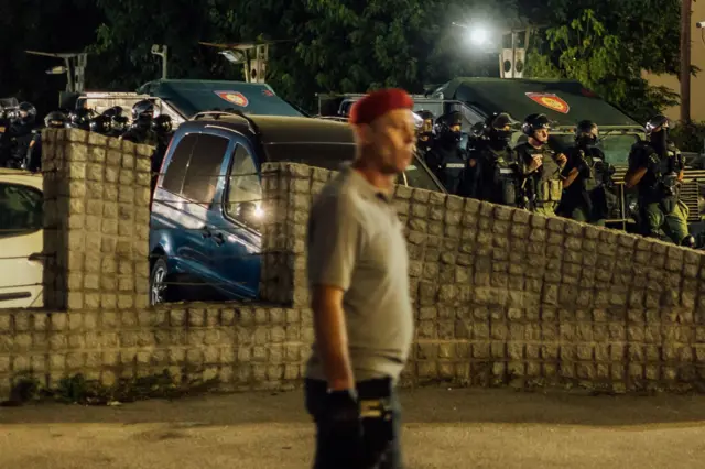 Žandarmerija je ostala u dvorištu