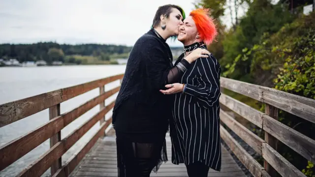 Tunazidi kutoa changamoto kwa miiko na mila za uhusiano