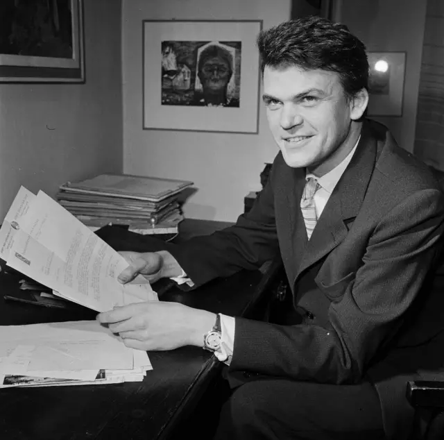 मिलान कुंदेरा