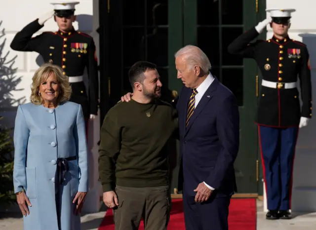 Biden ve Zelenskiy