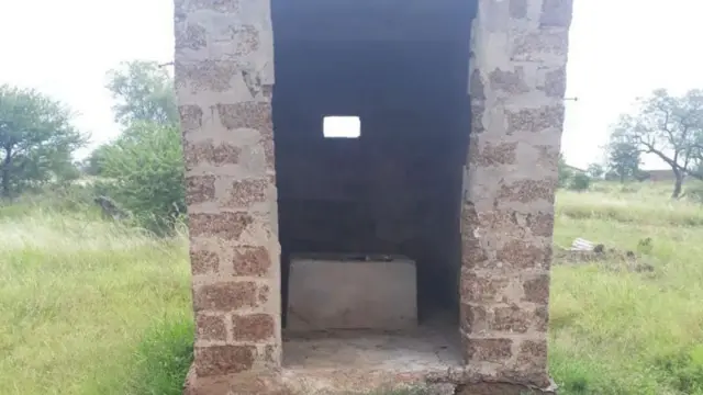 Ṣalanga igbọnsẹ ti wọn ni wọn tiri oku ọmọ ọdun mẹjọ naa 