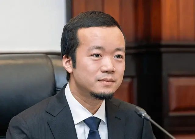 Ông Chen Zhi