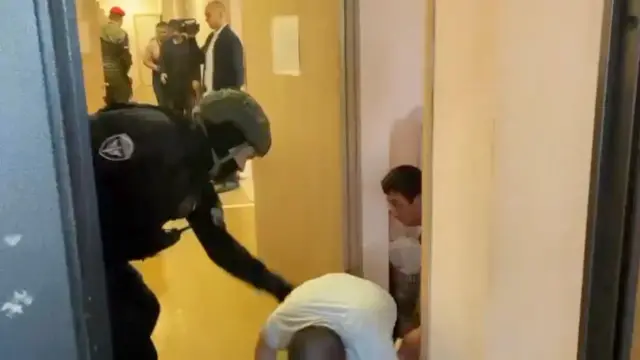 Stefanining LazyTowndagi yalangoch surati Yosh ogil bolalar jinsiy aloqa