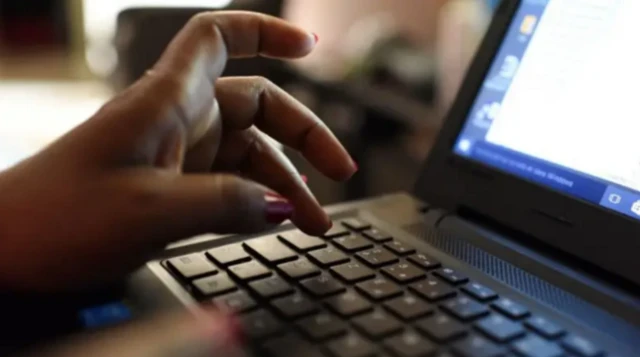 ਔਨਲਾਈਨ ਧੋਖਾਧੜੀ