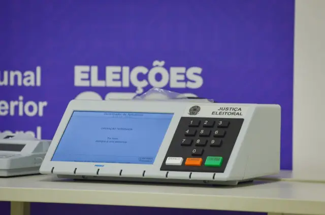 Imagem de urna eletrônica