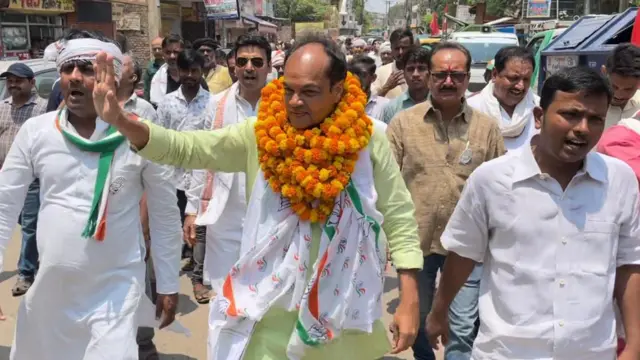 अंशुल अविजीत अपनी पारिवारिक विरासत और विपक्ष के मुद्दों के आधार पर जीत का दावा करते हैं.