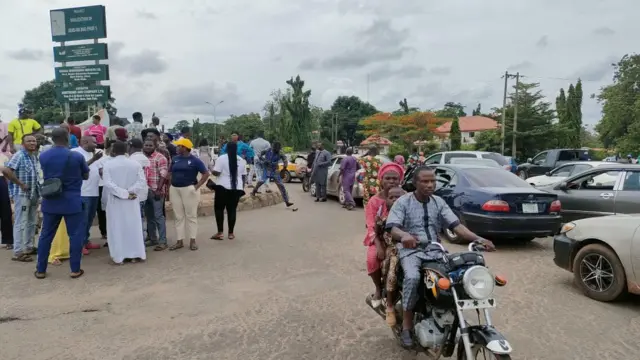 kan lara awọn opopona ti wọn di pa