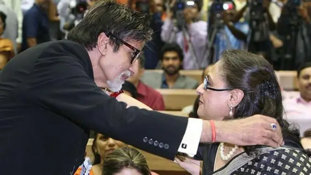 બીબીસી ગુજરાતી, ગુજરાત, બીબીસી, અમદાવાદ, ચૂપકે ચૂપકે, ફિલ્મ, બોલીવૂડ, ધર્મેન્દ્ર, અમિતાભ બચ્ચન, ફિલ્મજગત, ઇતિહાસ, ફિલ્મ ઇતિહાસ