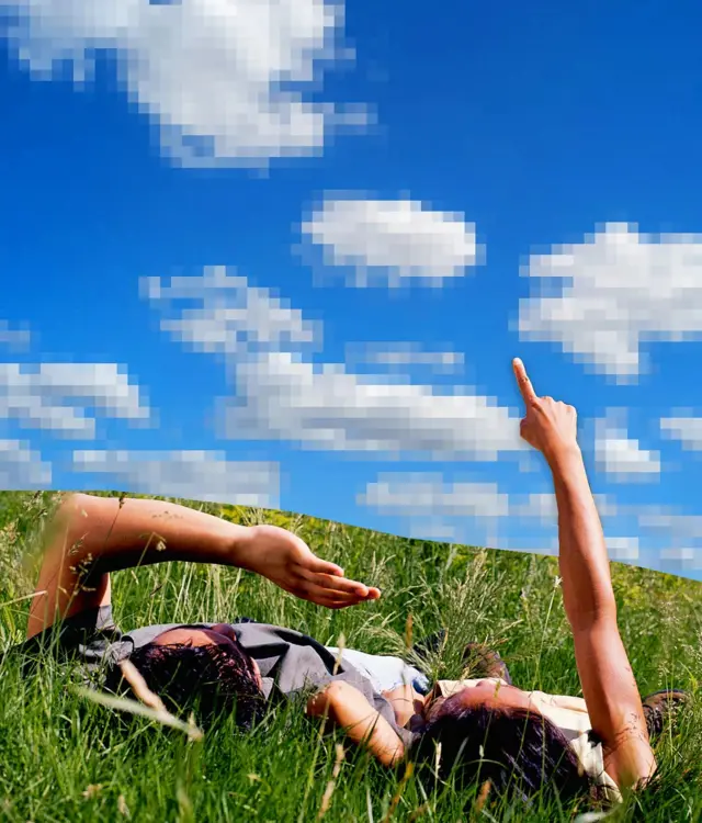 AI තවමත් වීඩියෝවලට විකෘති දේ එකතු කරයි, නමුත් ඒවා හඳුනා ගැනීම දුෂ්කර වෙමින් පවතී. වීඩියෝවක් අඩු ගුණාත්මකභාවයකින් යුක්ත වූ විට, ඔබට එහි අඩුපාඩු මග හැරීමට ඉඩ තිබේ