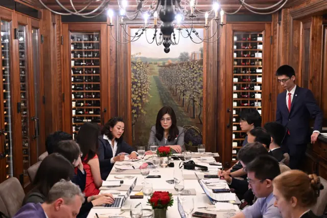 郑丽文在美国举行记者会