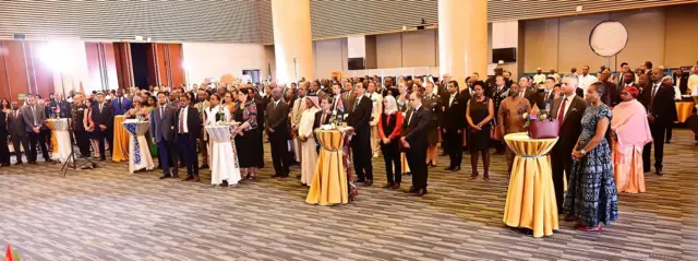 ኣብ ኣዲስ ኣበባ'ውን ዲፕሎማስያዊ ወጥሪ ክልቲአን ሃገራት ዘይዓገቶን ብዙሓት ዲፕሎማሰኛታት ዝተረኽብሉ ኣጋጣሚ ተኸቢሩ