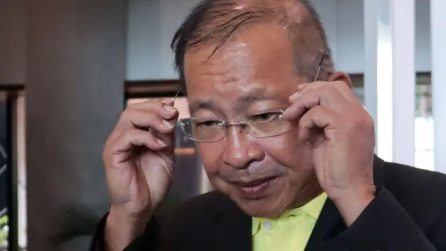 นายมงคล สุระสัจจะ ประธานวุฒิสภา