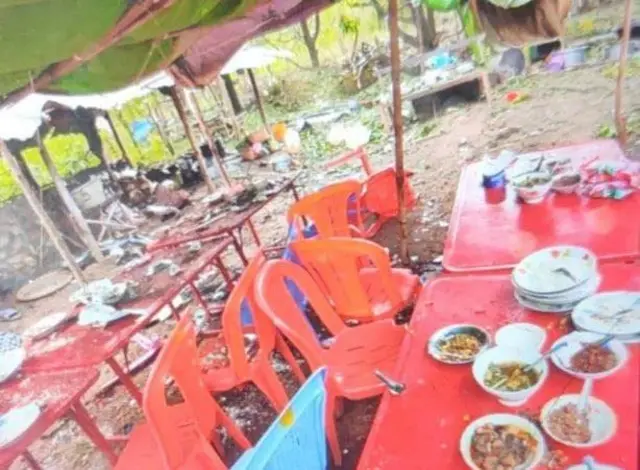 ဩဂုတ် ၈ ရက်က ဗုံးကြဲခံလိုက်ရတဲ့ နာရေးအိမ်မြင်ကွင်း
