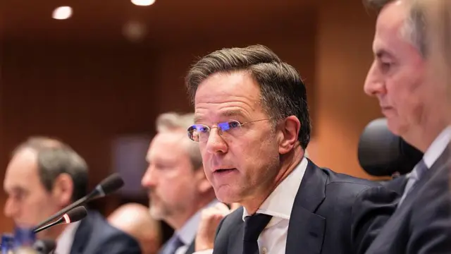 NATO Genel Sekreteri Mark Rutte, Avrupa Parlamentosu'nda parlamenterlerin sorularını yanıtlarken.