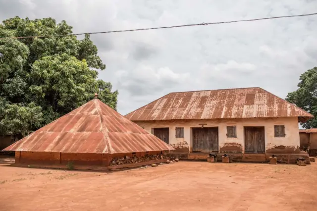 Une photo prise le 1er mai 2019 à Abomey-Calavi montre une vue du musée historique d'Abomey, un site de 47 hectares composé d'un ensemble de palais royaux, inscrit sur la liste du patrimoine mondial de l'UNESCO depuis décembre 1985.