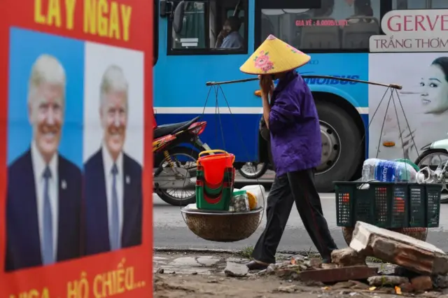Hình ông Donald Trump ở Hà Nội