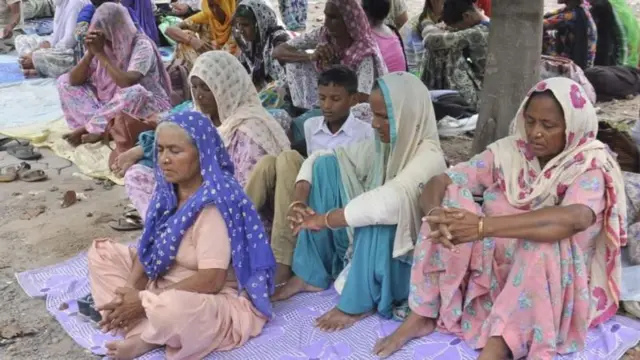 संत राम रहीम के अनुयायी