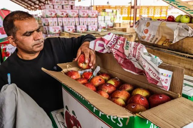 चिनाब नदीवर बांधण्यात आलेला पूल पॅरिसच्या आयफेल टॉवर पेक्षा 35 मीटर उंच आहे