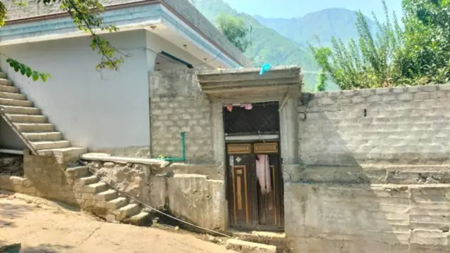 પાકિસ્તાનમાં ફૈયાઝનું ઘર 