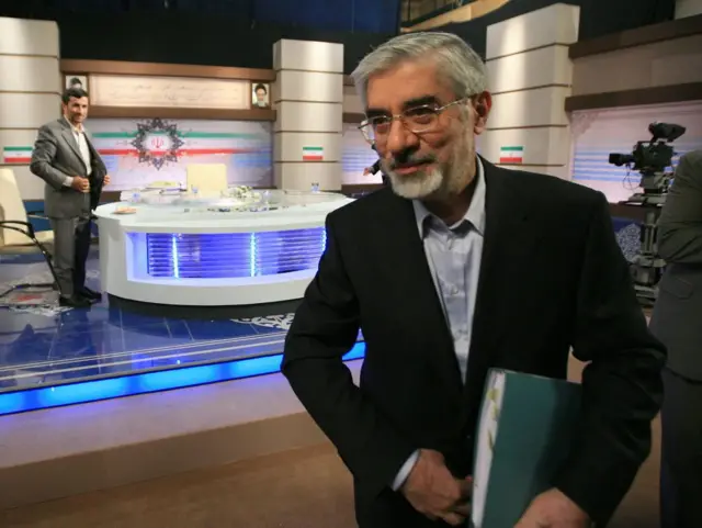 مناظره میرسحین موسوی و محمود احمدی نژاد در سال ۱۳۸۸ در انتخابات ریاست جمهوری