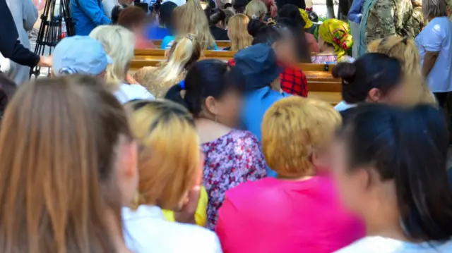 Степное айылындагы аялдар түрмөсүндө отургандардын арыз-муңу депутаттарга жеткен көрүнөт. 