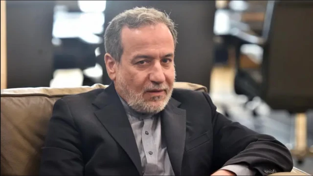 Wasiirka arrimaha dibadda Iran Seyed Abbas Araghchi,