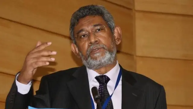 "මගේ සියලු ම අත්දැකීම් අනුව මෙම මේක දකින්නේ 1948 ඉදන් කිසිම ලාංකික නායකයෙක් නොකරපු ආකාරයේ පාවා දීමක් හැටියට මේක සිද්ධ වෙනවා නම්.