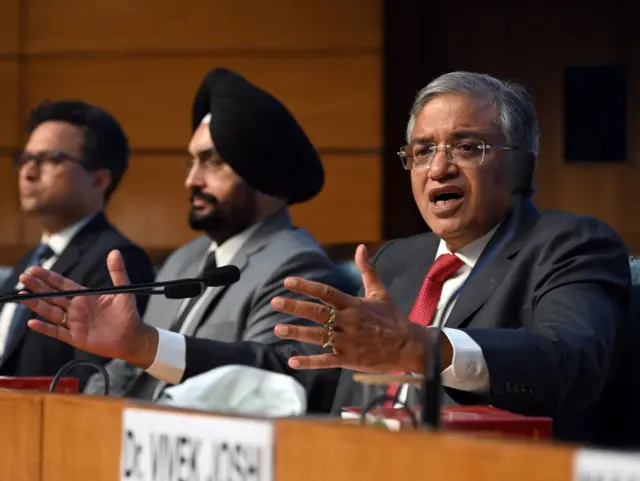 लोकांची दिशाभूल करू नये, जर पुरावा असेल तर तो शपथपत्रासोबत सादर करावा, असं निवडणूक आयुक्तांनी म्हटलं.