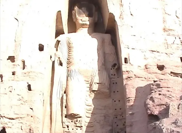 بودای ایستاده 