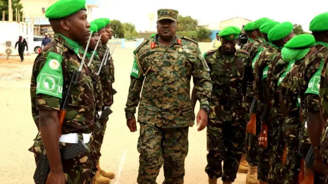 Falanqeeyaasha ayaa ku kala aragti duwan arrintaan