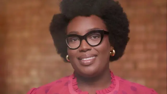 Courtney started watching porn age nine
คอร์ทนีย์เริ่มดูสื่อลามกอายุ 9 ขวบ
