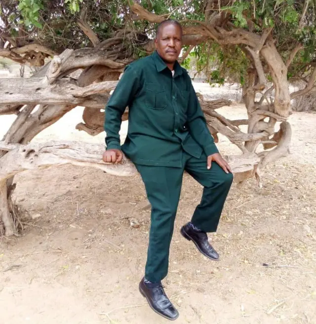 ኣቡኡ ሎይቱ ሞለል