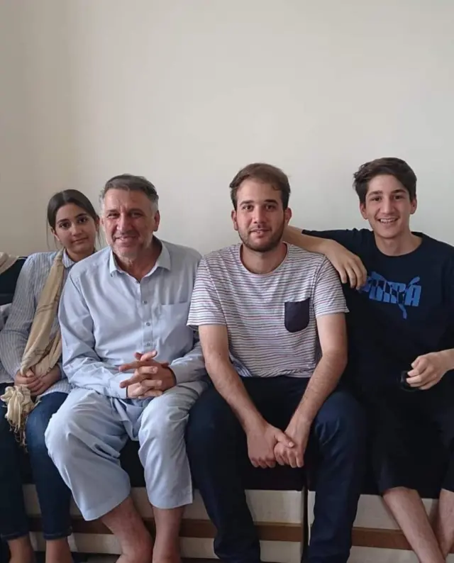 یک سالگی سقوط 