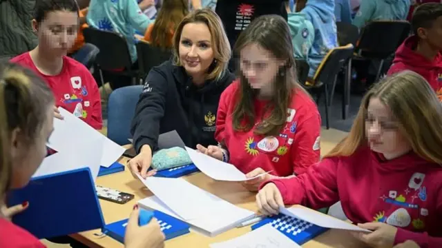 Марія Львова-Бєлова з дітьми