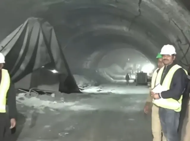 உத்தரகாண்ட் சுரங்க விபத்து: சிக்கியவர்கள் சந்திக்கும் மனரீதியான ஆபத்துகள் என்ன?