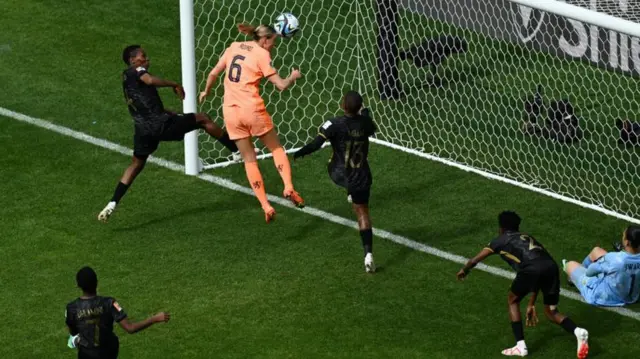 بازی هلند و آفریقای جنوبی در جام جهانی زنان